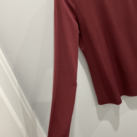 Burgundy Blouse in Size US M - Picture 4 of 7